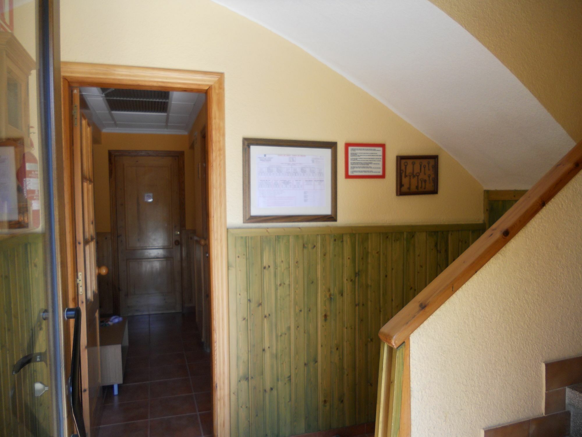 Hostal El Callejon タラゴナ エクステリア 写真