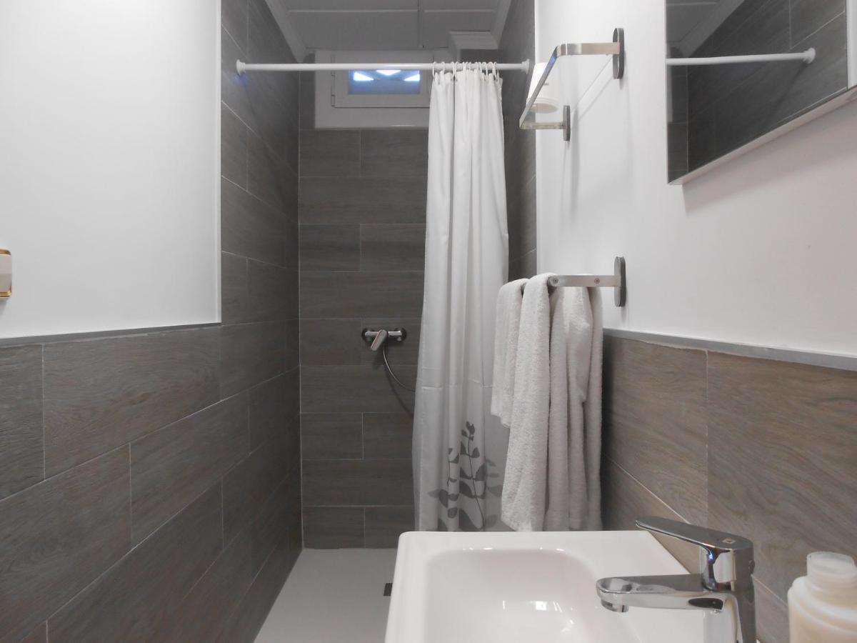 Hostal El Callejon タラゴナ エクステリア 写真