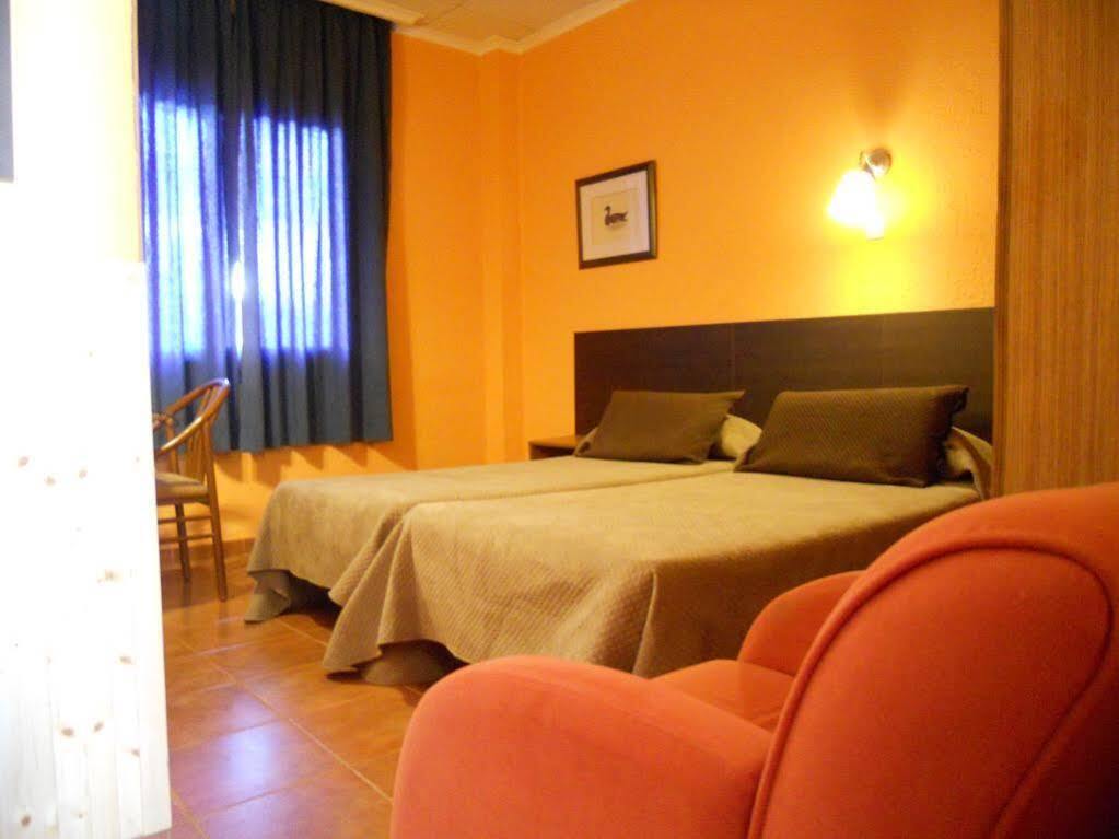 Hostal El Callejon タラゴナ エクステリア 写真