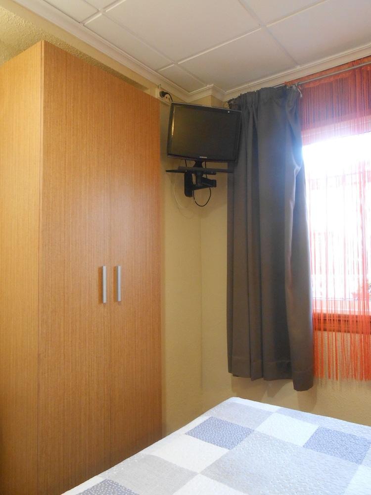 Hostal El Callejon タラゴナ エクステリア 写真